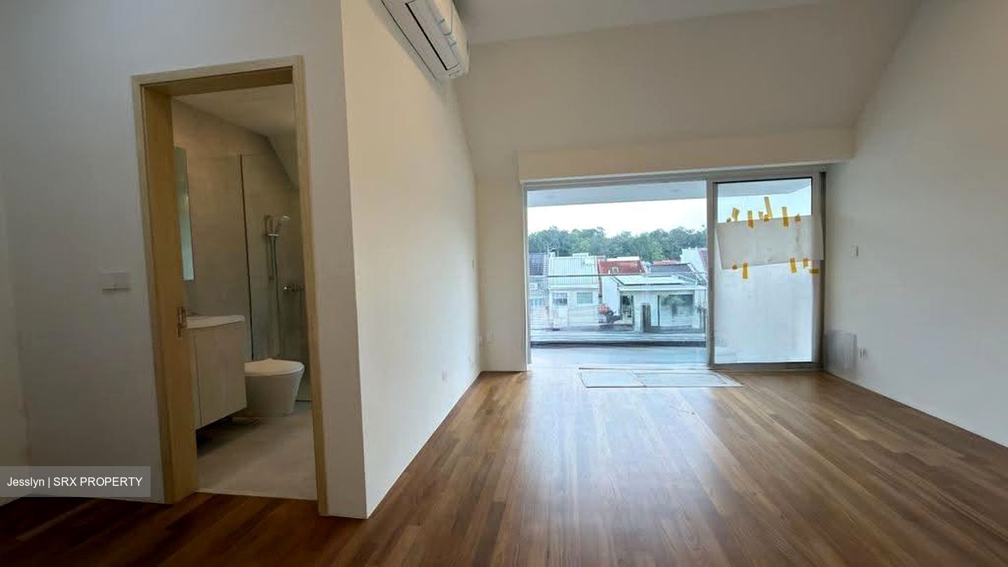 Sembawang Hills Estate (D20), Terrace #638889211